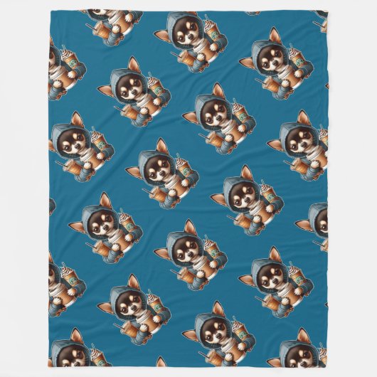 Chihuahua in Hooded Sweatshirt Holding Coffee Fleecedecke (Vorderseite)