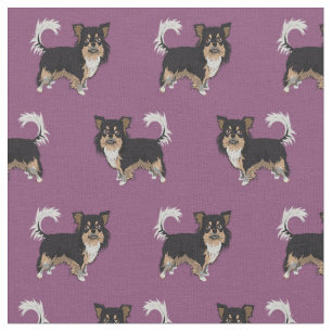 Chihuahua langhaariger, tribierter Hund lila Stoff