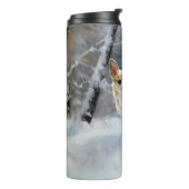 Chihuahua lässt es Weihnachten schnee Thermosbecher (Nach links gedreht)
