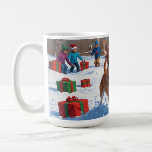 Chihuahua läuft in Schnee mit Weihnachtshut Kaffeetasse (Links)