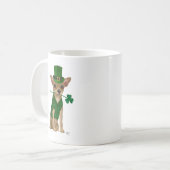 Chihuahua Leprechaun Kaffeetasse (Vorderseite Links)