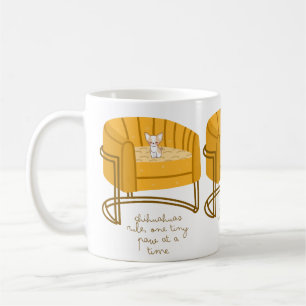 Chihuahua liebt Tasse