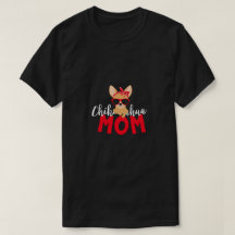 Chihuahua-Mama mit Sonnenbrille und Bandana