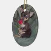 Chihuahua MerryRose, das eine Rosen-Verzierung Keramikornament (Links)