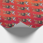Chihuahua-Weihnachten auf Rot Geschenkpapier (Ecke)