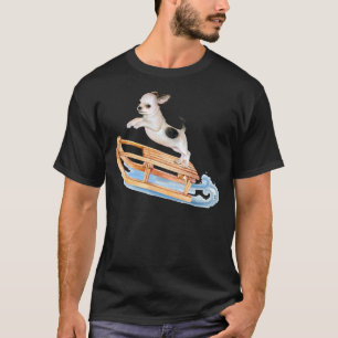 Chihuahua Welpe auf einem Schlitten Der Hund fährt T-Shirt