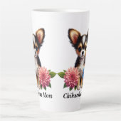 Chihuahua Welpe mit dekorativen Blume Milchtasse (Vorderseite)