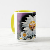 Chihuahua Welppy und Daisy Blume Tasse (Vorderseite Links)