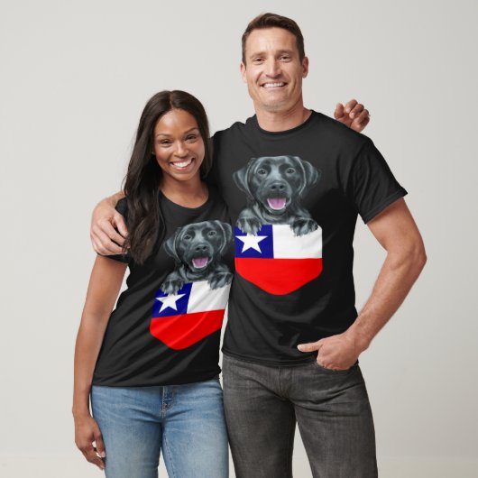 Chile Flag Black Labrador Retriever Dog In Pocket T-Shirt (Unisex)