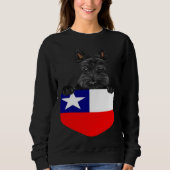 Chile Flag Scottish Terrier Dog In Pocket Sweatshirt (Vorderseite)