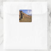 Chile, Osterinsel. Hillside mit Moai Quadratischer Aufkleber (Tasche)