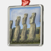Chile, Osterinsel, Rapa Nui, Ahu Akivi Silbernes Ornament (Links)