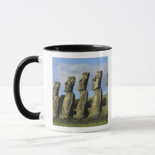 Chile, Osterinsel, Rapa Nui, Ahu Akivi Tasse