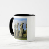 Chile, Ostern-Insel, Rapa Nui, Ahu Akivi Tasse (Vorderseite Links)