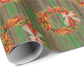 Chile Pepper Wreaths on Rustic Wood Pattern Geschenkpapier (Rolleneckpunkt)