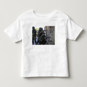 Chilenische Marinesoldaten Kleinkind T-shirt
