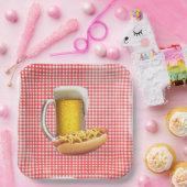 Chili Hot Dog und Bier auf Gingham Pappteller (Party)
