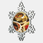 Chili mit Cornbread Schneeflocken Zinn-Ornament (Rechts)