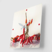 Chili-Paprikaschoten Quadratische Wanduhr (Winkel)