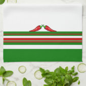 Chili Paprikaschoten & Rot, Grün und Weiß Streifen Handtuch (Gefaltet)