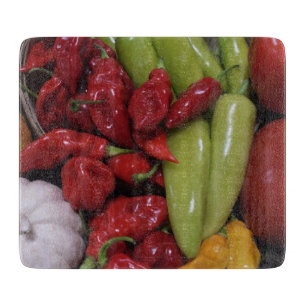 Chili-Paprikaschoten Schneidebrett
