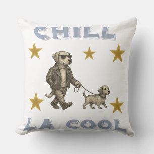 Chill La Cool – Hund mit Brille führt aus Kissen