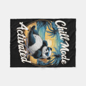 Chill-Mode aktiviert lustige Panda-Kälte in der S Fleecedecke (Vorderseite (Horizontal))