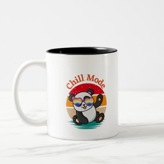 Chill Mode Panda Zweifarbige Tasse (Links)