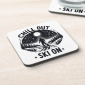 Chill out Ski on on Getränkeuntersetzer (Linke Seite)