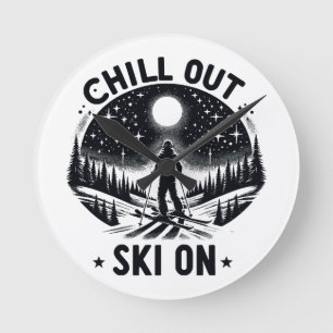 Chill out Ski on Runde Wanduhr