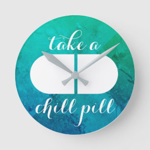 Chill Pill Runde Wanduhr