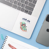 Chill Sis Funny Baby Sticker – Low Battery Mode (Laptop mit iPhone)