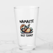 Chill Sloth Namaste Lazy Vibes Glas (Vorderseite)