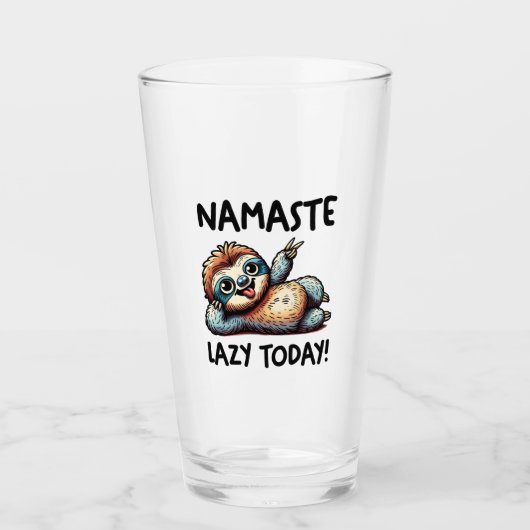 Chill Sloth Namaste Lazy Vibes Glas (Vorderseite)