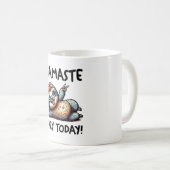 Chill Sloth Namaste Lazy Vibes Kaffeetasse (VorderseiteRechts)