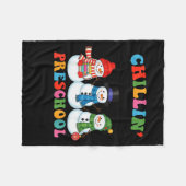 Chillen mit meinen Vorschul-Schneemännern Weihnach Fleecedecke (Vorderseite (Horizontal))