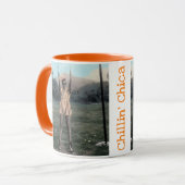 Chillin' Chica- Orange Tasse (Vorderseite Links)