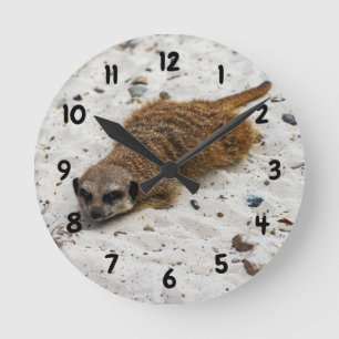 Chillin' Meerkat Clock Runde Wanduhr