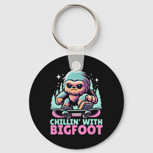 Chillin" mit Bigfoot Alpiner Wintersportort Snowbo Schlüsselanhänger