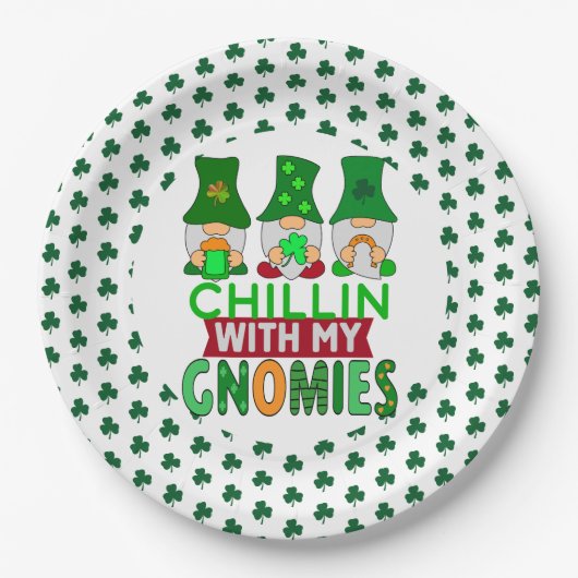 Chillin mit My Gnomies St Patricks Day Round Pappteller (Vorderseite)
