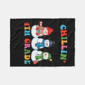 Chillin With My 4th Grade Snowmies Christmas Teach Fleecedecke (Vorderseite (Horizontal))