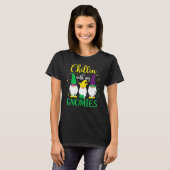 Chillin With My Gnomies Cute Gnome Mardi Gras Carn T-Shirt (Vorne ganz)