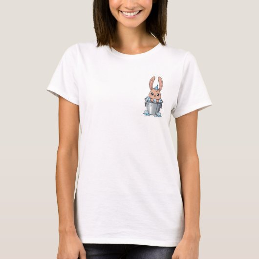 Chilling Party Bunny in Ice Bucket T-Shirt (Vorderseite)