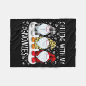 Chilling With My Gnomies Funny Group Of Gnomes Chr Fleecedecke (Vorderseite (Horizontal))