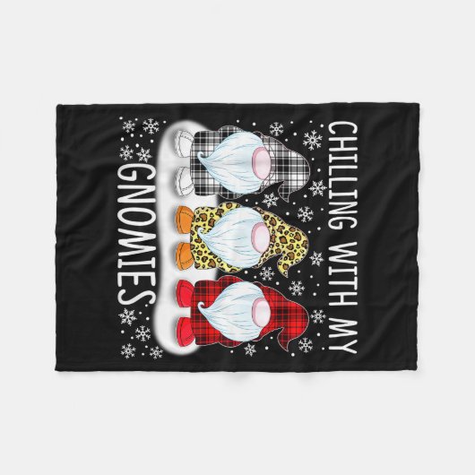 Chilling With My Gnomies Funny Group Of Gnomes Chr Fleecedecke (Vorderseite (Horizontal))