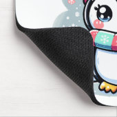 Chilly Penguin Snowy Scarf Hug Mousepad (Ecke)