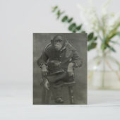 "Chimpanzee Dandy" Postkarte (Stehend Vorderseite)