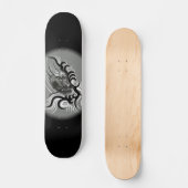 China Dragon im Tattoostil Skateboard (Vorderseite)