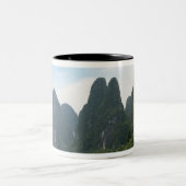 China, Guilin, Li River, Binnenschiffe Zweifarbige Tasse (Mittel)