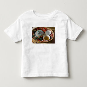 China, Hongkong. Traditionelle chinesische Teekann Kleinkind T-shirt